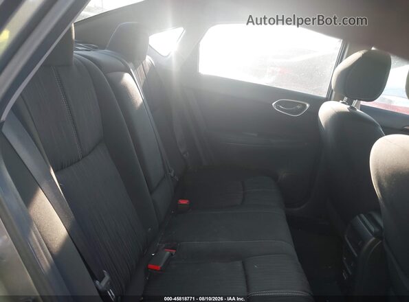 3N1AB7AP9JY340941 2018 NISSAN SENTRA Silver VIN կոդի պիտակի տեսք
