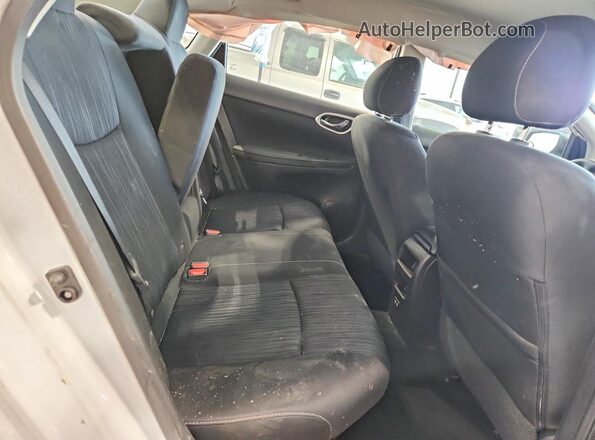 3N1AB7AP9KL603346 2019 NISSAN SENTRA White Widok tylnych siedzeń