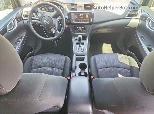 3N1AB7AP9KY391986 2019 NISSAN SENTRA Серый Вид панели приборов