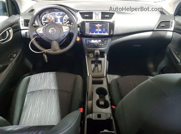 3N1AB7AP9KY451121 2019 NISSAN SENTRA Черный Вид панели приборов