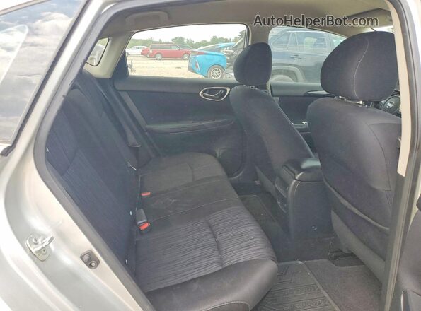 3N1AB7APXGY242641 2016 NISSAN SENTRA Серебряный Вид задних сидений