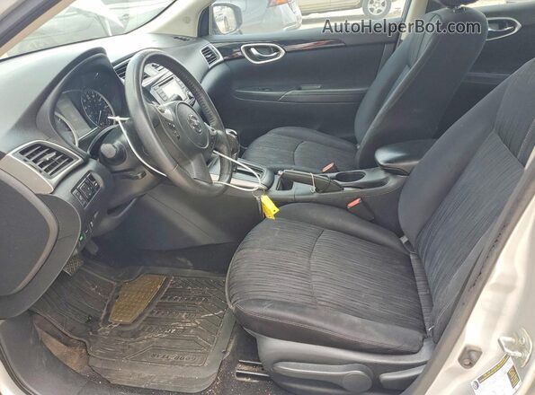 3N1AB7APXGY242641 2016 NISSAN SENTRA Серебряный Вид салона спереди