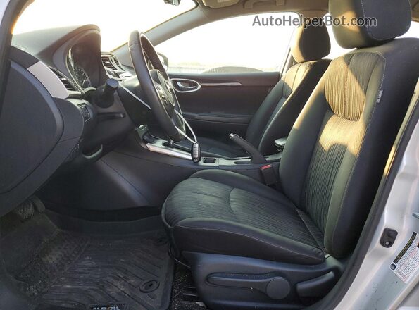 3N1AB7APXHL667890 2017 NISSAN SENTRA Silver Front interior view