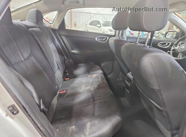 3N1AB7APXHL671874 2017 NISSAN SENTRA Silver Vista de los asientos traseros