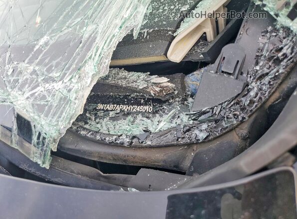 3N1AB7APXHY245010 2017 NISSAN SENTRA Черный Вид подкапотного пространства