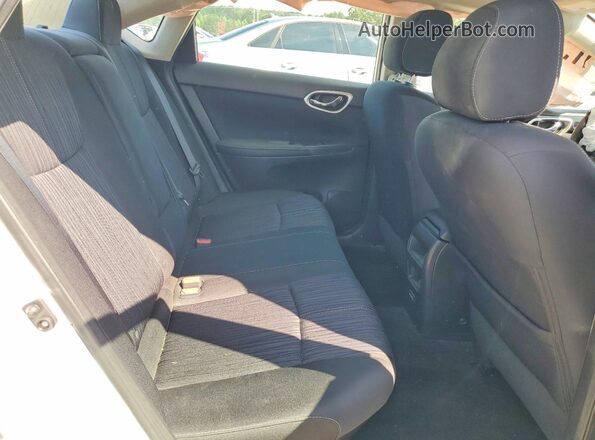 3N1AB7APXHY330459 2017 NISSAN SENTRA Белый Вид задних сидений