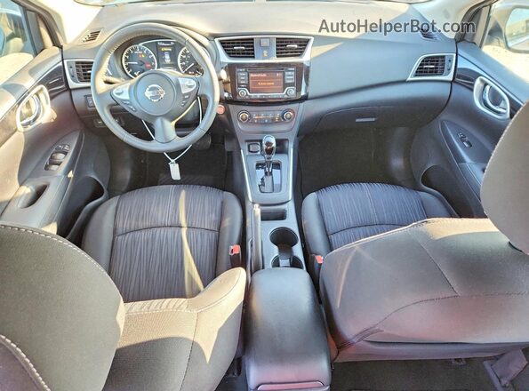 3N1AB7APXHY341641 2017 NISSAN SENTRA Серый Вид панели приборов