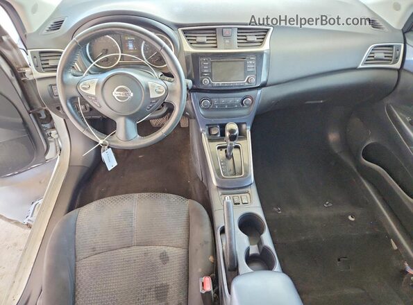 3N1AB7APXHY343616 2017 NISSAN SENTRA Silver Widok deski rozdzielczej