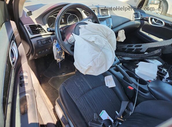 3N1AB7APXJY273718 2018 NISSAN SENTRA Black Dashboard view