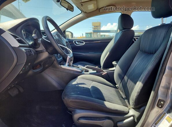 3N1AB7APXKL609902 2019 NISSAN SENTRA Gray Front interior view