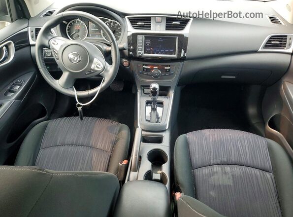 3N1AB7APXKY398199 2019 NISSAN SENTRA Black Vista del salpicadero
