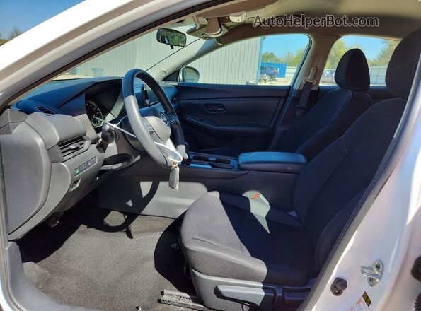 3N1AB8BV1RY311626 2024 NISSAN SENTRA White Widok wnętrza z przodu