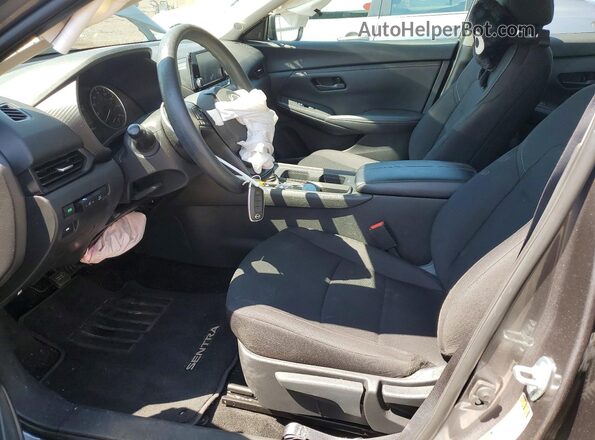 3N1AB8BV4RY223038 2024 NISSAN SENTRA Серый Вид салона спереди