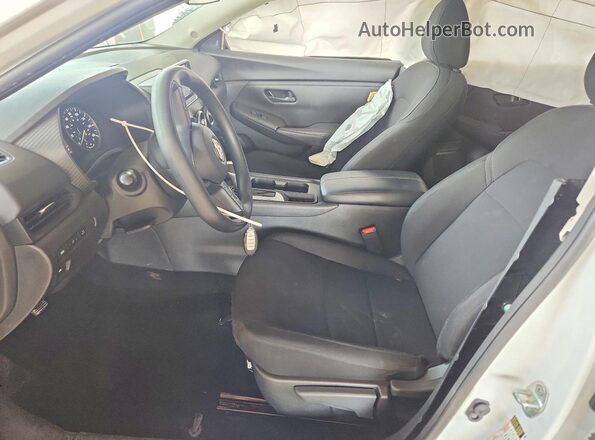 3N1AB8BV5RY382800 2024 NISSAN SENTRA Белый Вид салона спереди