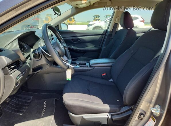 3N1AB8BV6RY290837 2024 NISSAN SENTRA Gray Front interior view