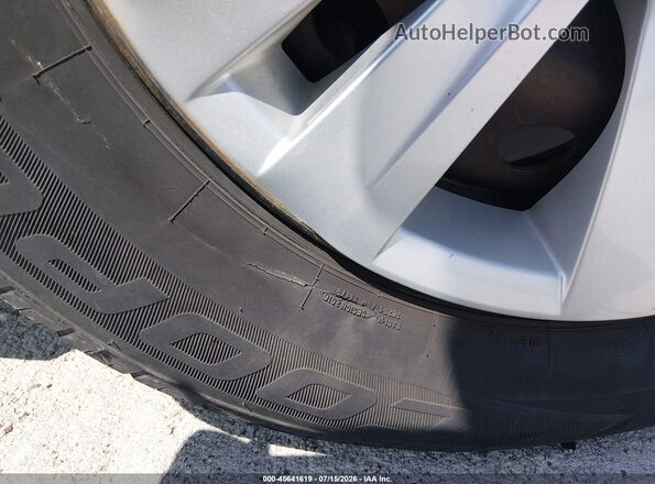 3N1AB8BV8MY270887 2021 NISSAN SENTRA Silver Widok wnętrza 360 stopni