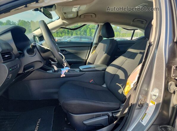 3N1AB8BV8RY274154 2024 NISSAN SENTRA Gray Widok wnętrza z przodu