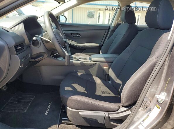 3N1AB8BVXRY214876 2024 NISSAN SENTRA Gray Front interior view