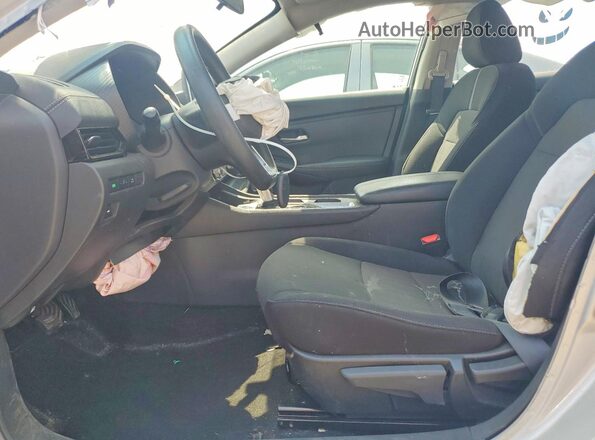 3N1AB8CV0PY289016 2023 NISSAN SENTRA Silver Widok wnętrza z przodu