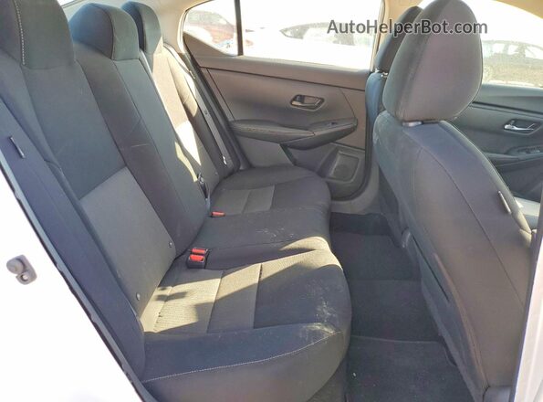 3N1AB8CV0RY253572 2024 NISSAN SENTRA White Հետևի նստատեղերի տեսք