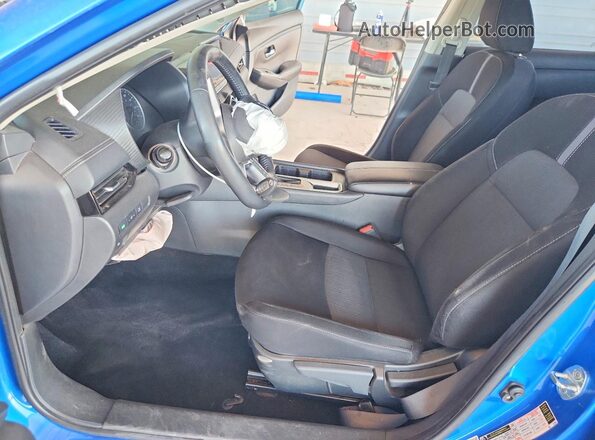 3N1AB8CV1PY257417 2023 NISSAN SENTRA Blue Vista interior delantera