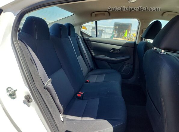 3N1AB8CV2RY236207 2024 NISSAN SENTRA Белый Вид задних сидений