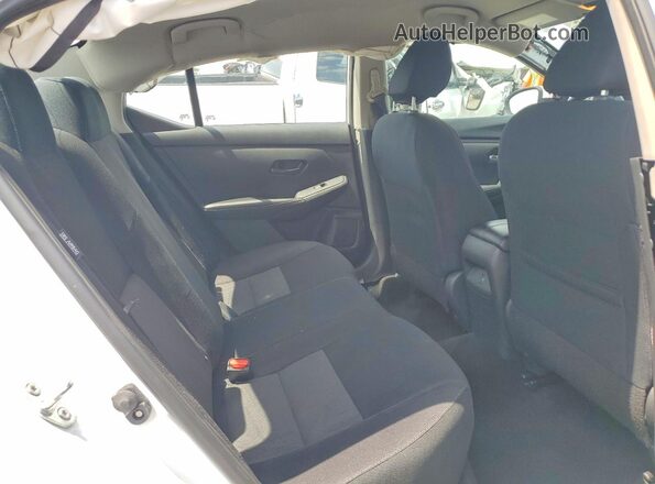 3N1AB8CV2RY251323 2024 NISSAN SENTRA White უკანა სავარძლების ხედი