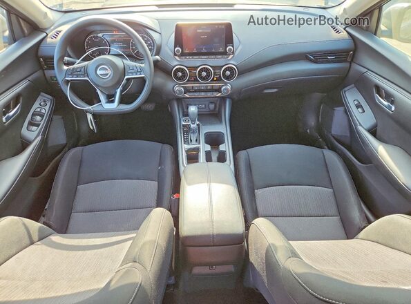 3N1AB8CV2SY388381 2025 NISSAN SENTRA Gray Vista del salpicadero