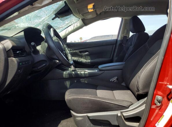 3N1AB8CV3MY221174 2021 NISSAN SENTRA Бордовый Вид салона спереди