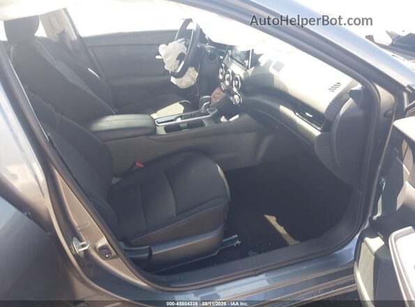 3N1AB8CV3RY216144 2024 NISSAN SENTRA Gray Widok wnętrza z przodu