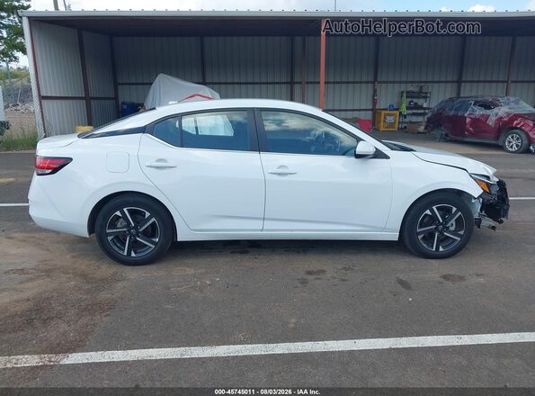 3N1AB8CV3SY301152 2025 NISSAN SENTRA White Vista interior trasera