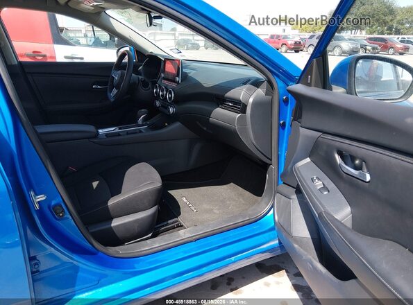 3N1AB8CV3SY301927 2025 NISSAN SENTRA Blue Vista interior delantera
