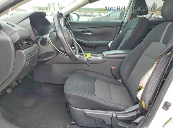 3N1AB8CV4MY275079 2021 NISSAN SENTRA Белый Вид салона спереди