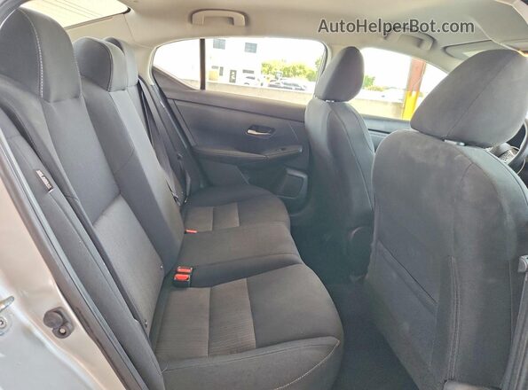 3N1AB8CV4PY271974 2023 NISSAN SENTRA Серебряный Вид задних сидений