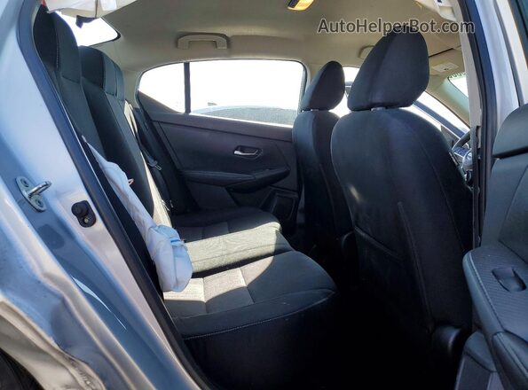 3N1AB8CV4PY297846 2023 NISSAN SENTRA Silver Widok tylnych siedzeń