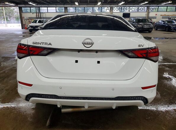 3N1AB8CV4RY289703 2024 NISSAN SENTRA Белый Вид сзади