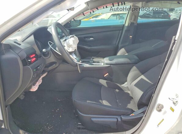 3N1AB8CV4RY293122 2024 NISSAN SENTRA White Widok wnętrza z przodu