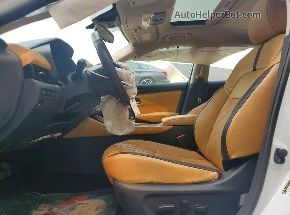 3N1AB8CV4SY348447 2025 NISSAN SENTRA Белый Вид салона спереди
