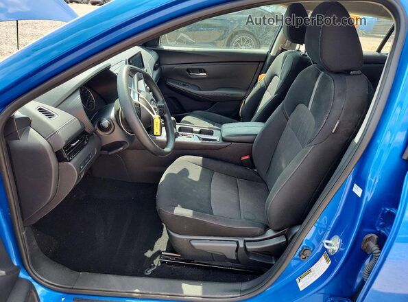 3N1AB8CV4SY380587 2025 NISSAN SENTRA Blue Vista interior delantera