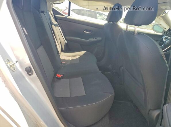 3N1AB8CV5MY225582 2021 NISSAN SENTRA Серебряный Вид задних сидений