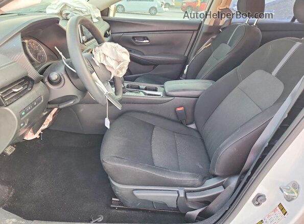 3N1AB8CV5RY267791 2024 NISSAN SENTRA White Սալոնի դիմացի տեսք