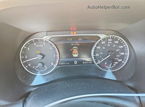 3N1AB8CV5SY428307 2025 NISSAN SENTRA White ხელსაწყოთა პანელის ხედი