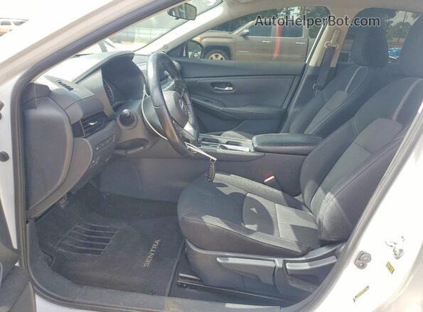 3N1AB8CV6MY300564 2021 NISSAN SENTRA Белый Вид салона спереди