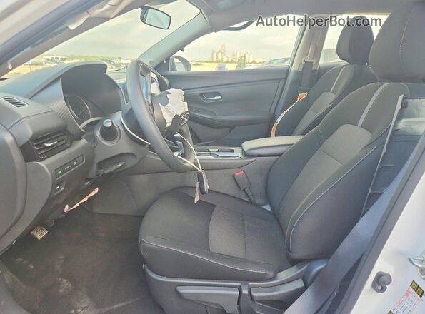 3N1AB8CV6SY323551 2025 NISSAN SENTRA Белый Вид салона спереди