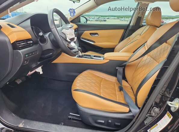 3N1AB8CV7LY244200 2020 NISSAN SENTRA Черный Вид салона спереди