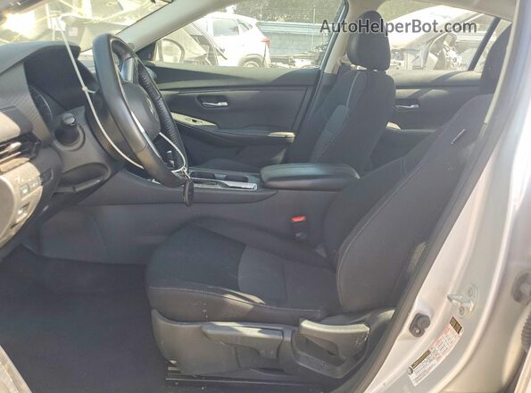 3N1AB8CV7MY304221 2021 NISSAN SENTRA Silver Widok wnętrza z przodu