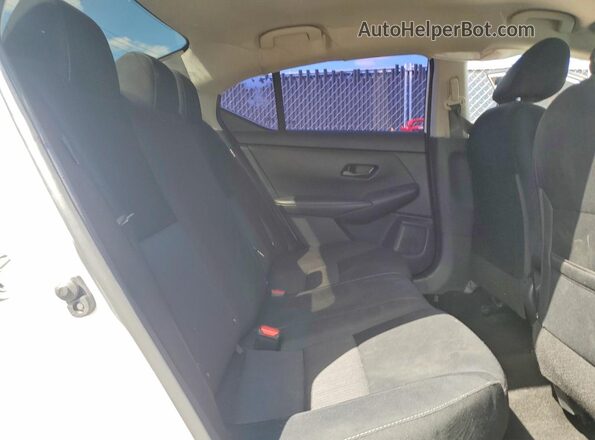 3N1AB8CV7RY214087 2024 NISSAN SENTRA White Вид задніх сидінь