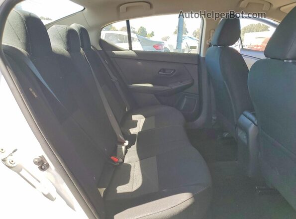 3N1AB8CV7RY371926 2024 NISSAN SENTRA Белый Вид задних сидений