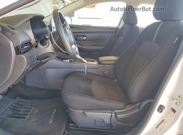 3N1AB8CV7RY371926 2024 NISSAN SENTRA Белый Вид салона спереди