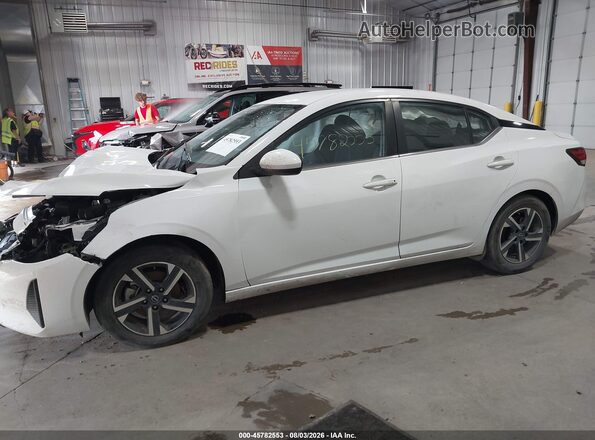 3N1AB8CV7SY278538 2025 NISSAN SENTRA White Widok wnętrza z tyłu